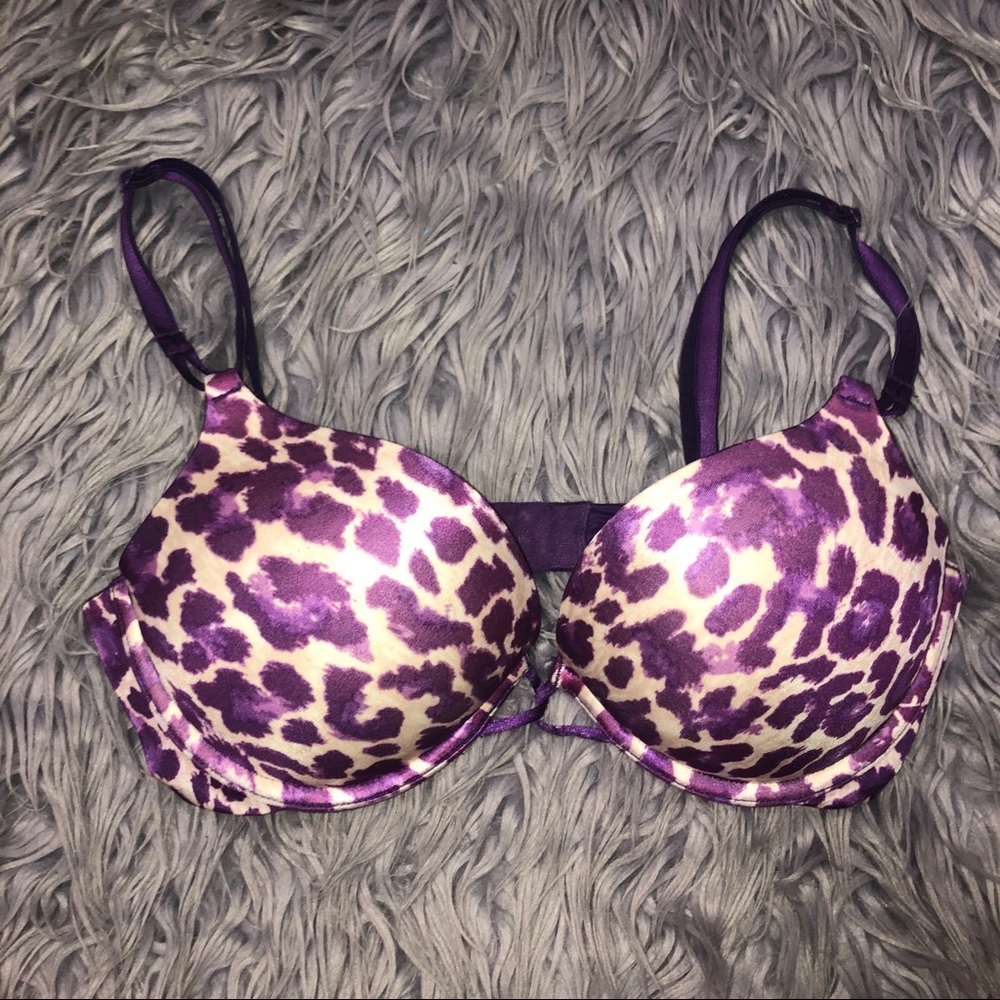 Victoria’s Secret bra size 34C